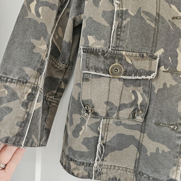 Miss Me Camouflage Utility Jacket - Picture 3 of 5